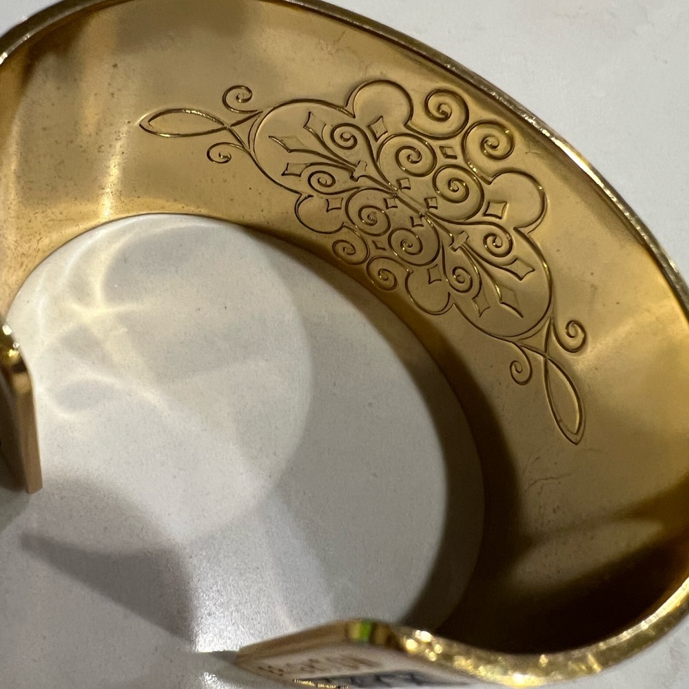 Cuff bracelet - Picture 4 of 6